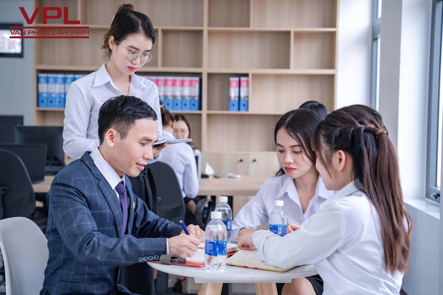 Luật Vạn Phúc Lộc